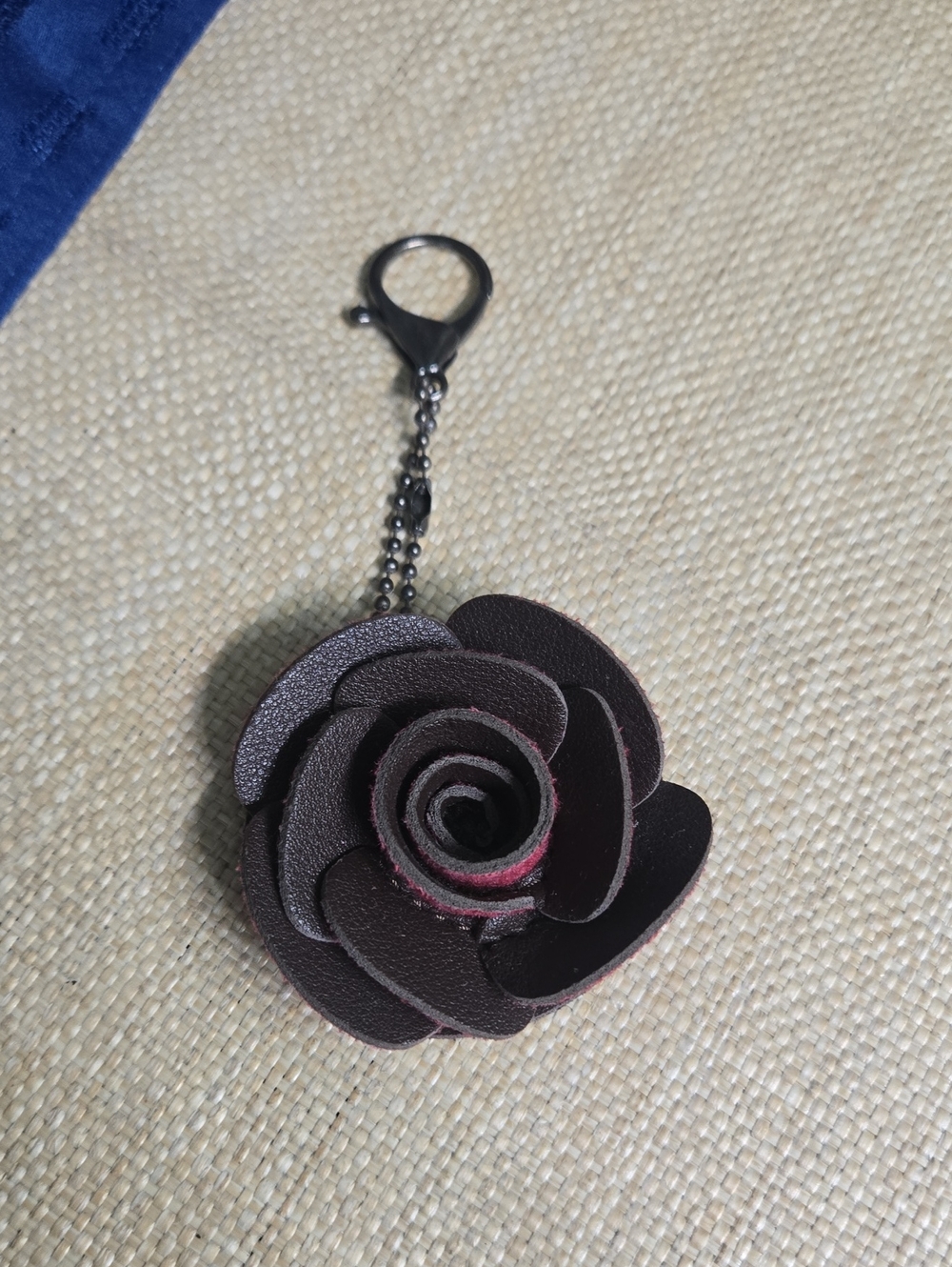 Rose Bagcharm in Dark Brown - Unbranded